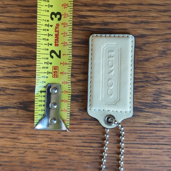 Coach Cream Patent Leather Hang Tag - Picture 3 of 3